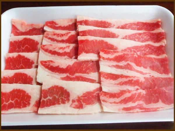 画像2: 【季節限定/焼肉】アメリカ産 牛カルビ 100g (2)